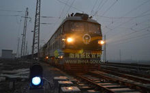 正式运营----32303次列车渤海站发车